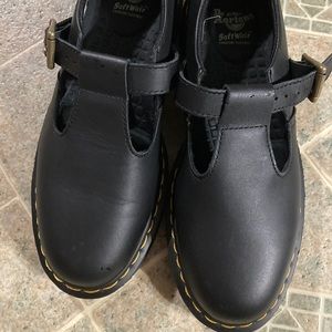 Dr. Martens Polley Women’s slip resistant Mary Jane Shoe , size 10 color Black